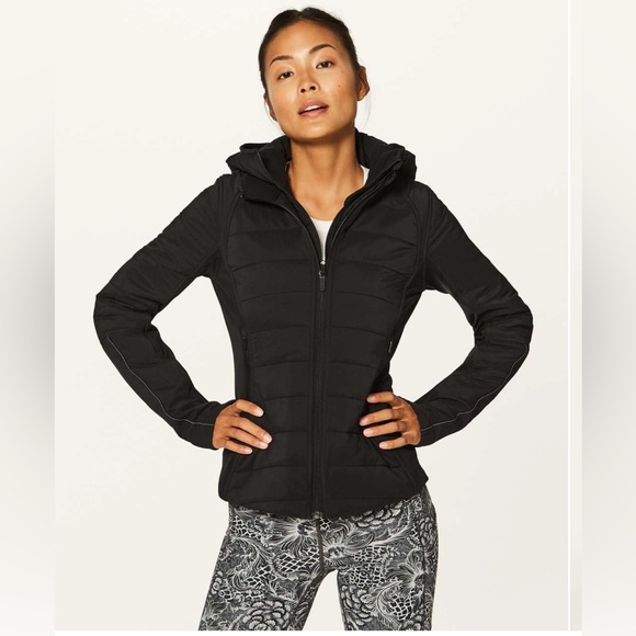 Lululemon extra mile jacket black 8 - Picture 1 of 16